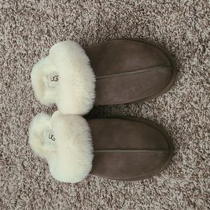 Ugg scuffette slippers